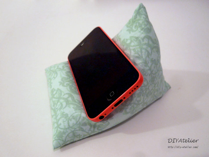pyramide_iphone_stand2_7